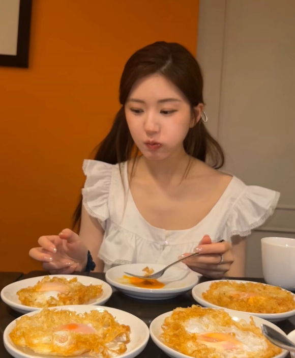 记得你那年能吃五个荷包蛋