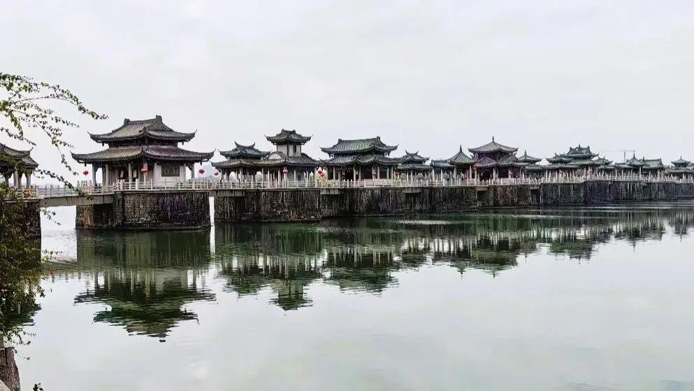 萧相恺：中国桥梁建筑史上的璀璨明珠广济桥与充满古味的广济城