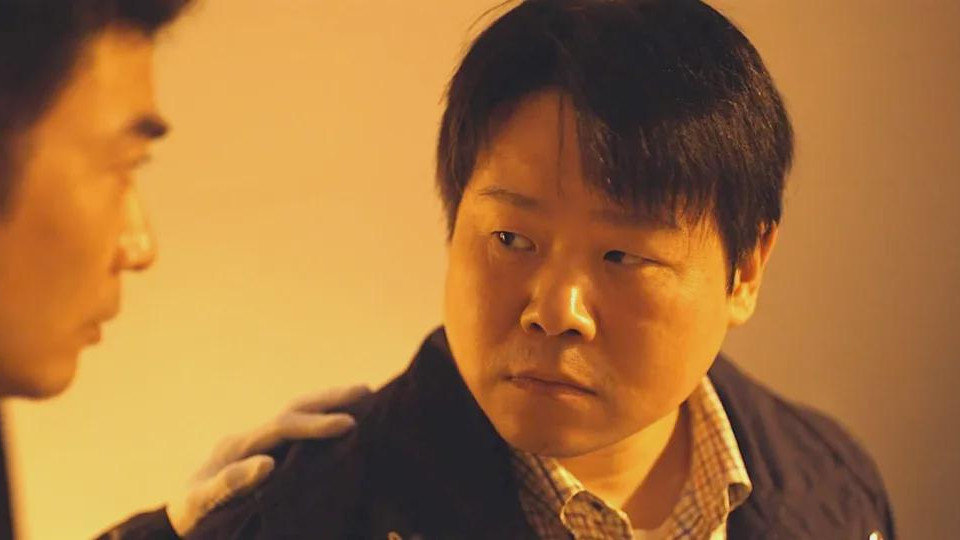 《悬案》第一单元收尾，岳云鹏这个镜头，踩到了中国人真正的痛点