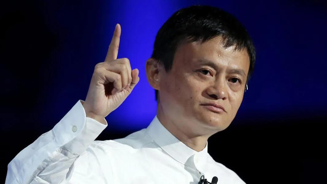 财富、健康与用户信任：21岁蚂蚁的AI新十年