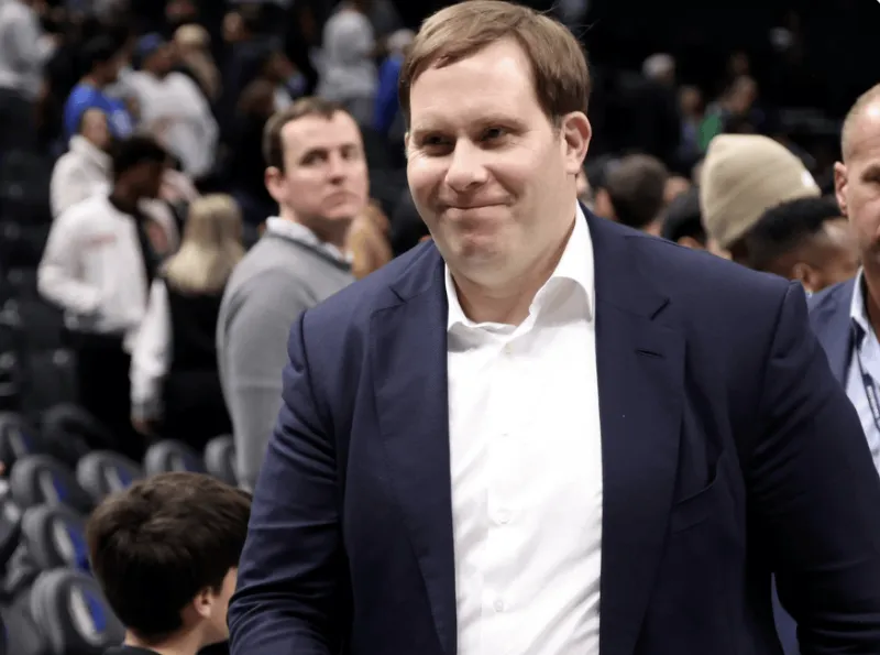 独行侠老板帕特里克-杜蒙谈到了球队总经理人选的进展：“周一一早，我们就会开始积极