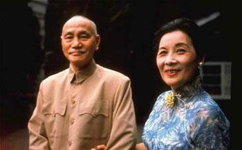 蒋介石败退台湾的时候，已经彻底吓破胆，在病床上躺了大半个月，连饭都吃不下…