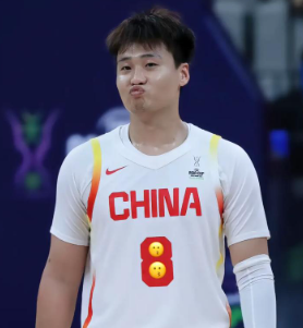 排出现阶段你心目中的男篮最强阵容，以我现在对中国球员及郭士强的了解，12人通常会