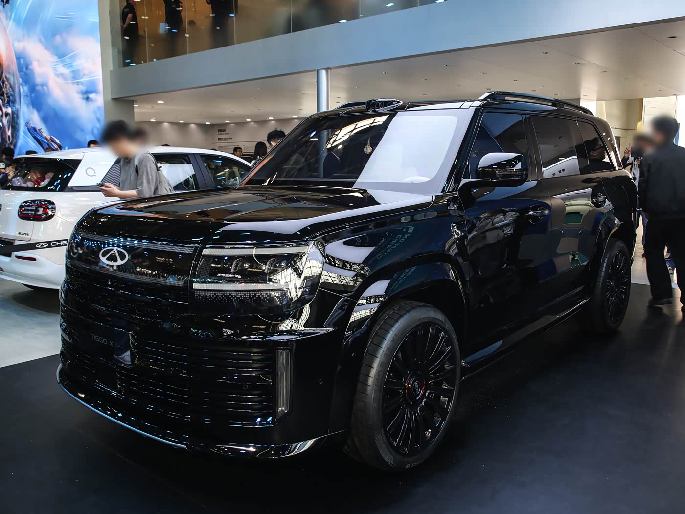 奇瑞瑞虎X北京车展亮相！车长超5米3，豪华外观比肩揽胜，还看