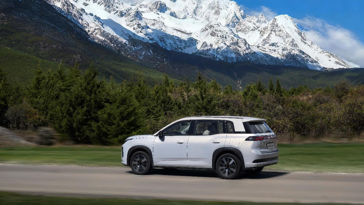 爆款加推，10.28万享越级体验，埃安i60国民增程 210马到成功版开启全民增程新时代