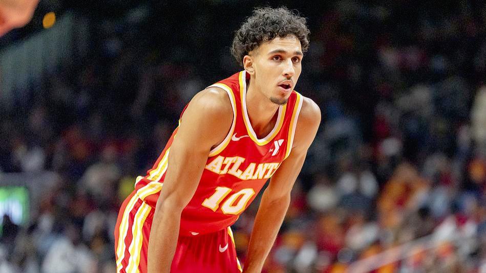 21岁状元被抛弃！老鹰倒贴选秀权送人，里萨谢的NBA生涯还有救吗