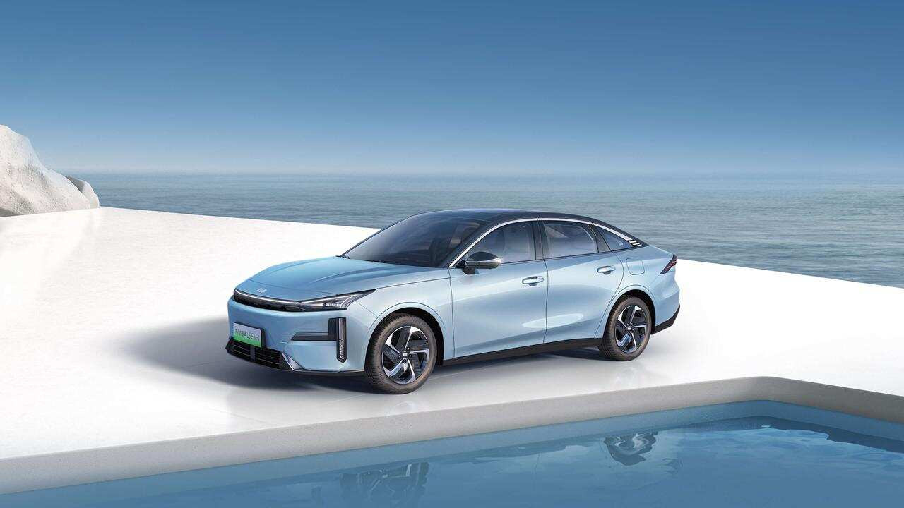 出行实用派首选，银河L6 EM-i不管去哪都能轻松hold住