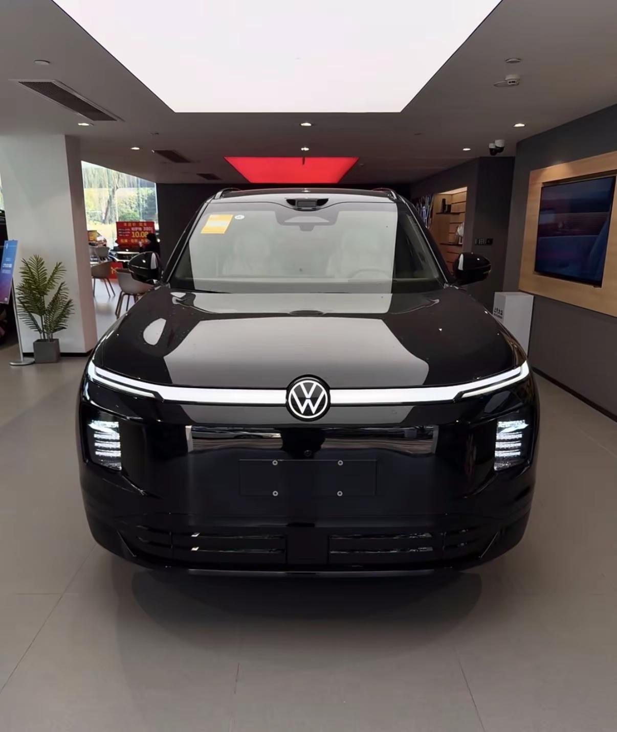 与大众的日常作为上汽大众老车主，我早已习惯用车轮丈量生活与远方。想驾 ID. E