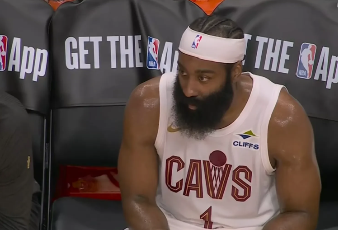 我反正是真搞不懂这些个安慰自己说演的人什么心态的

哈登来骑士之后看的不多，断断