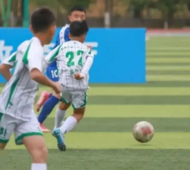 南京12岁的足球小将孟新艺真的太牛啦！在2026年“省长杯”江苏省青少年校园足球