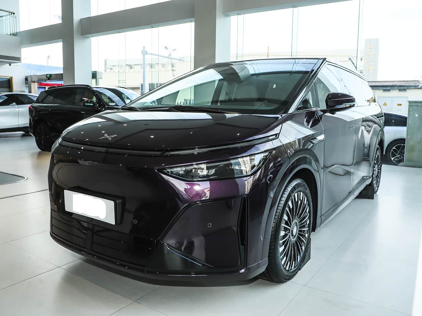 这款中大型MPV售价不足31万！车长超5米3很大气，综合续航