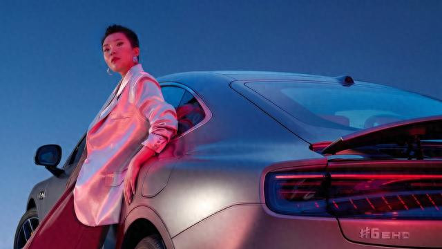 三大配置加持，全新smart精灵6号为你去班味儿