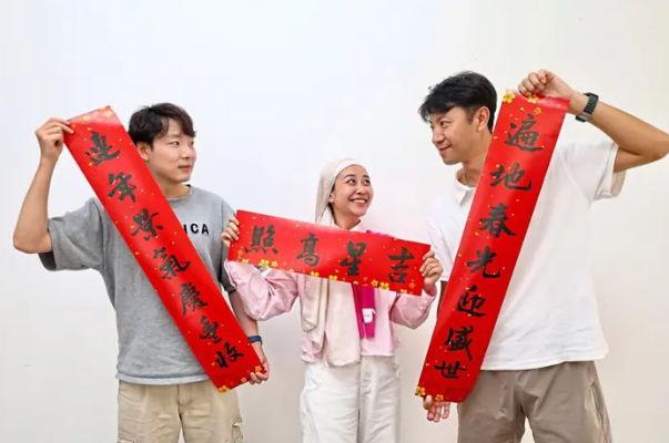 中国游客：马来西亚更有“年味儿”