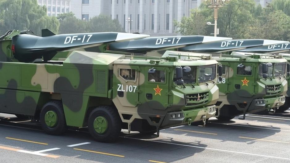 美国曾兵推：2000枚东风导弹密集突击下，美日战机或没有升空机会