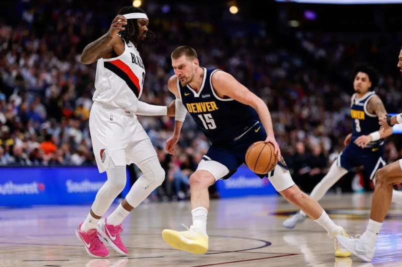 美媒体：MVP奖杯没悬念了，100%出自这2位球员
1、亚历山大
2、约基奇
随