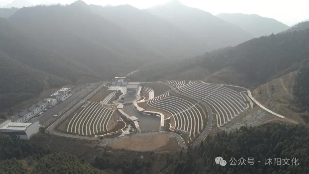 公墓选地不是“碰运气”，藏着家族百年福泽