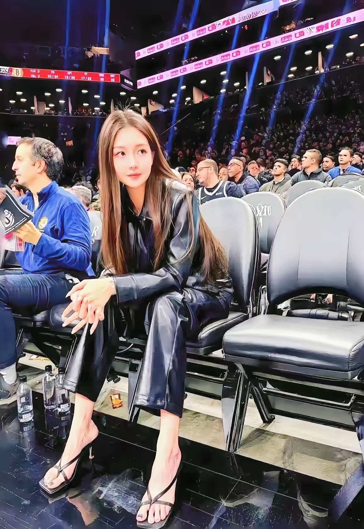 球赛偶遇的美女 太漂亮了吧