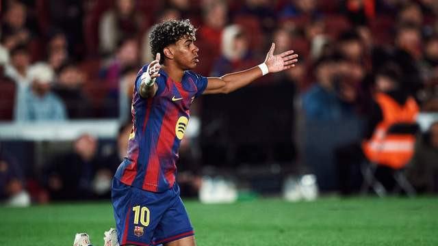 3-0！亚马尔助攻，18岁新星双响，巴萨险创造奇迹，马竞闯入决赛