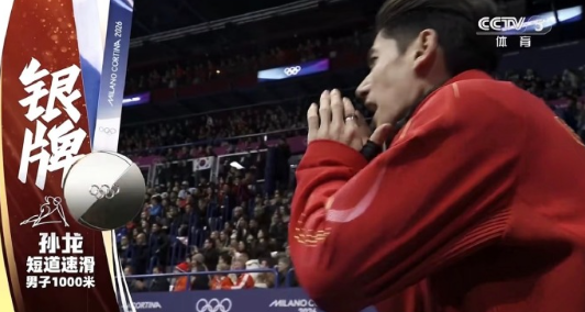 刘少昂真的，是个特别特别特别好的人，他从来都把团队看得比个人重得多，看到队友拿牌