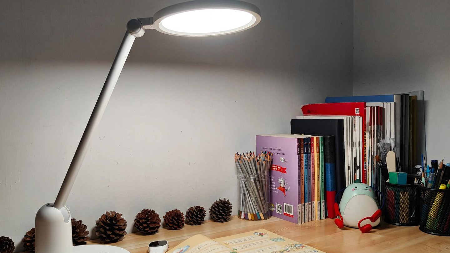 书客SKY百元级台灯体验，给孩子从护眼到养眼的全方位守护！