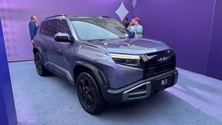 搭载闪充技术，售价15.38万起，方程豹钛3闪充版上市