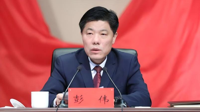 从“苏北第一县”到市政府中枢：彭伟履新背后的为官之路