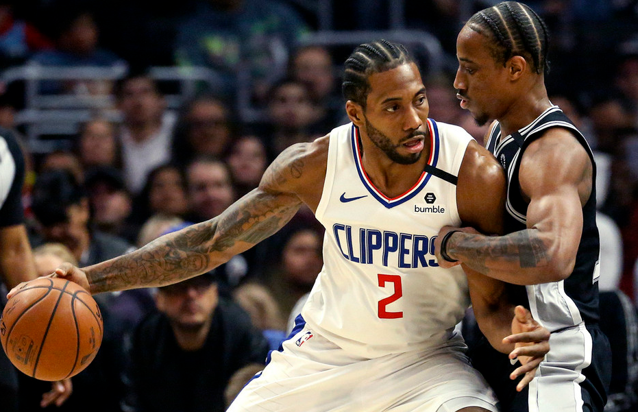 伦纳德就是错把平台当能力了，当初去湖人跟着老詹最起码历史前10。
当球队老大你得