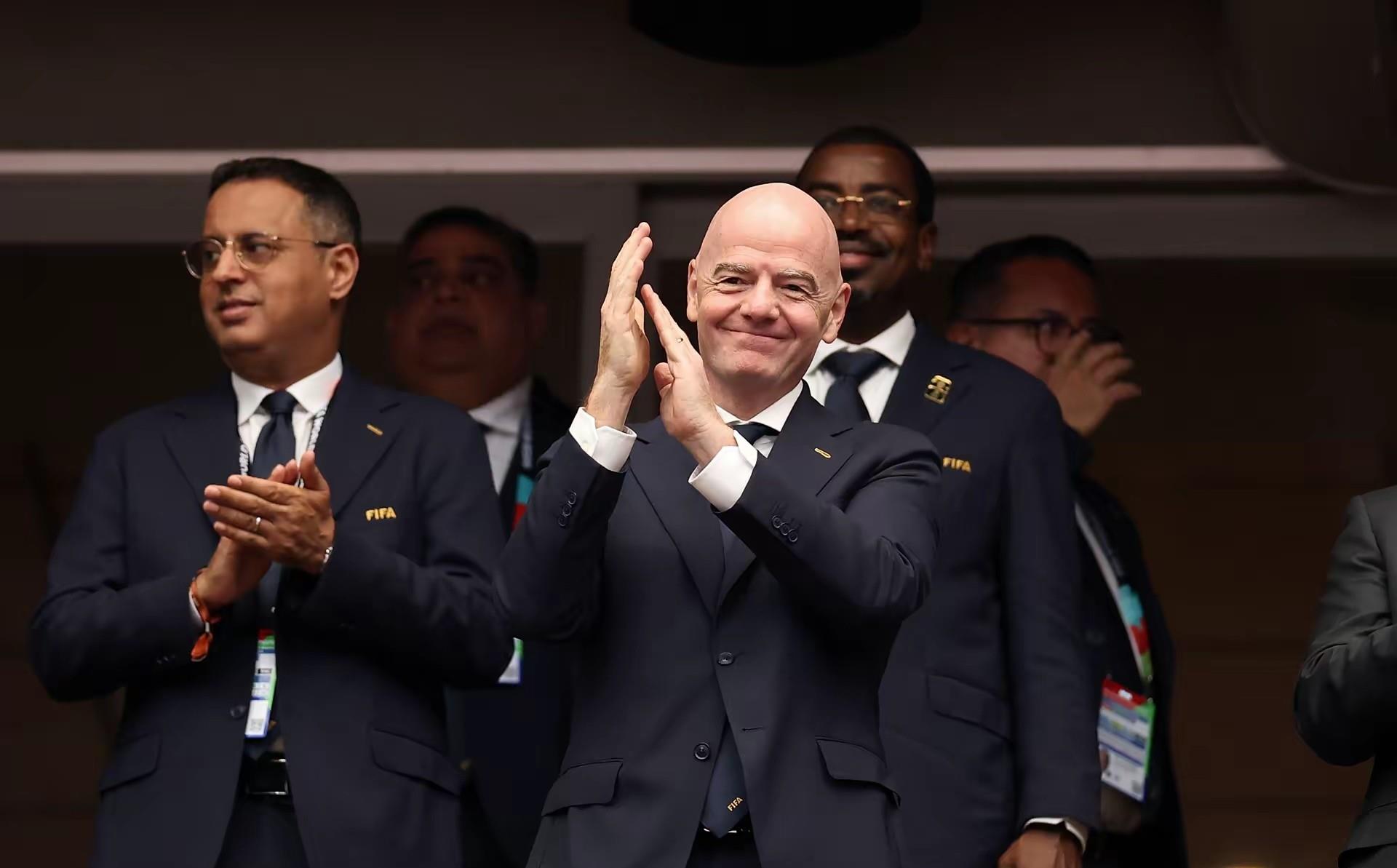 国际足联陷入两难！西阿决赛两球被吹，幸好西班牙守住1-0胜果！

世界杯决赛