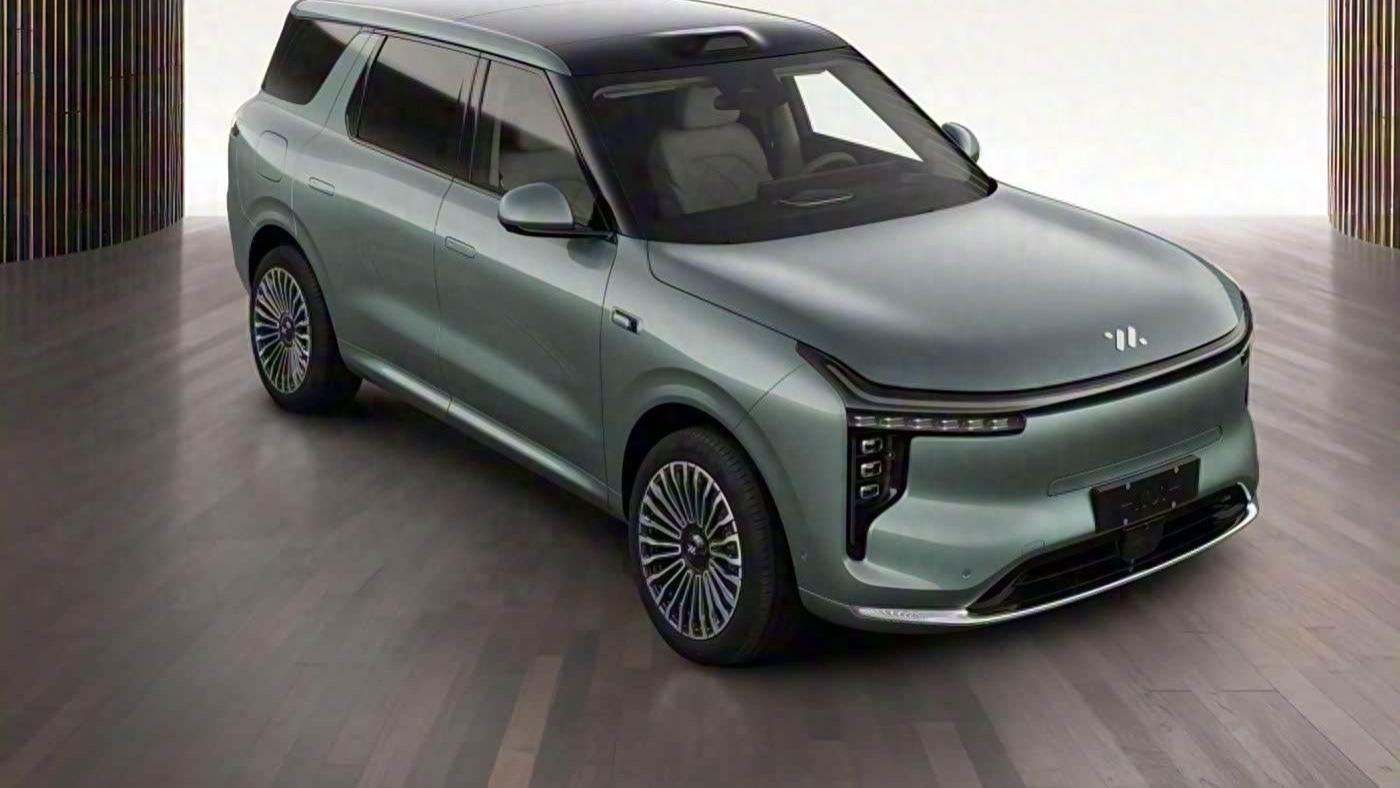 全球首搭千问大模型！智己LS8提前锁定30万内最值得拥有的旗舰SUV