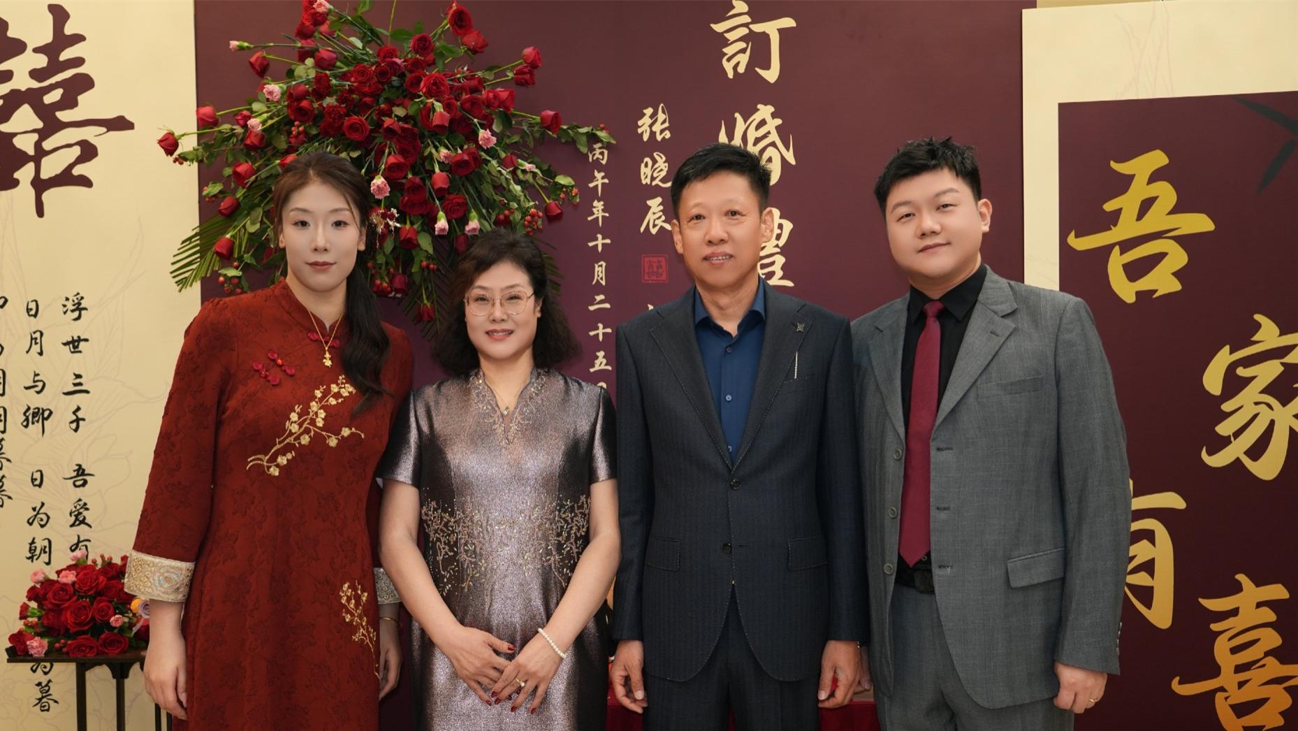 恭喜！女排29岁1米85六冠大将订婚：未婚夫是德云社相声演员