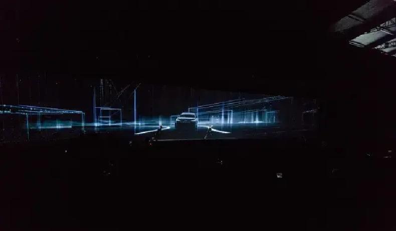 月2日深圳，比亚迪突然官宣3月5日要搞一场颠覆性技术发布会，结果当天A股直接拉升