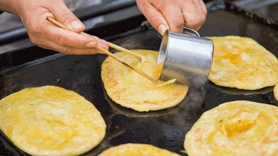 高炉鸡蛋灌饼的家常做法