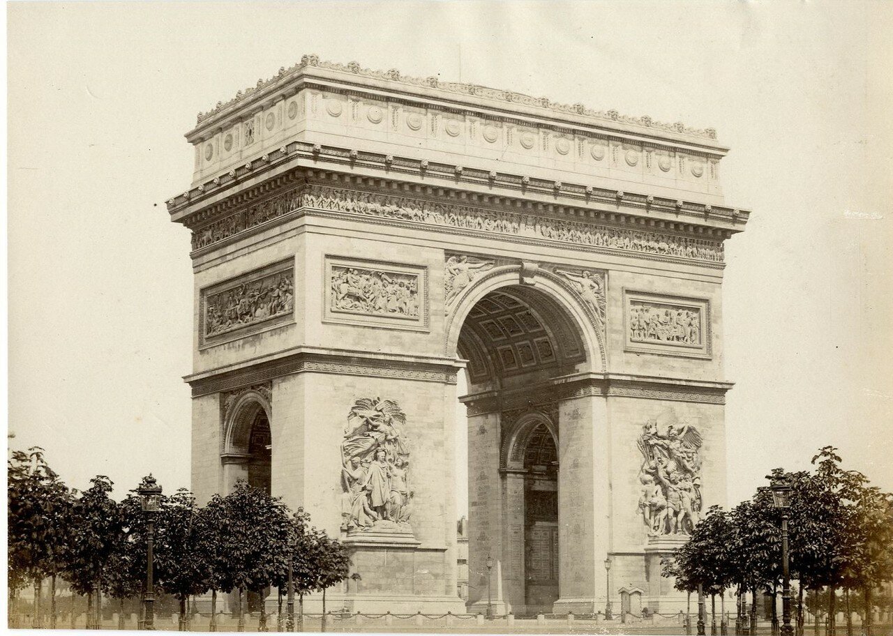 1889年，法国巴黎凯旋门。
