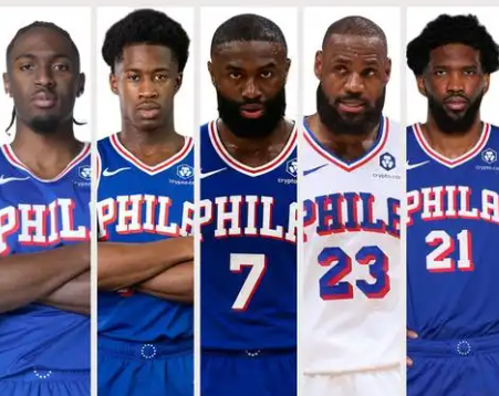 以前的NBA投射有够差的，经常是顶弧空位三分不投，非得持球往内线杀，顶着禁区一堆