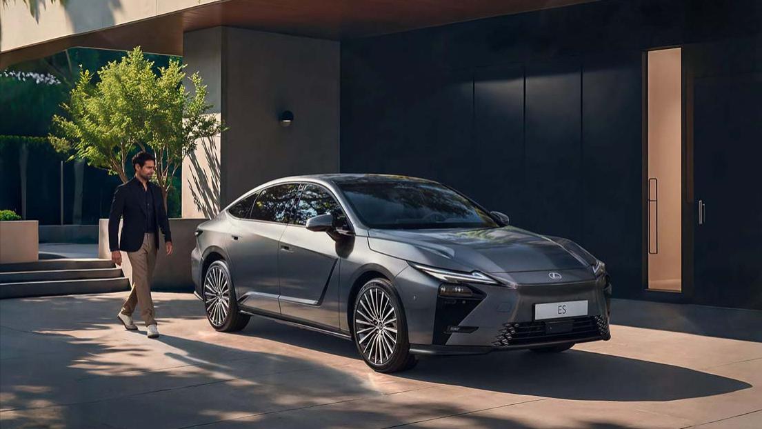 新一代雷克萨斯ES改头换面，提供纯电/混动双动力选择！
