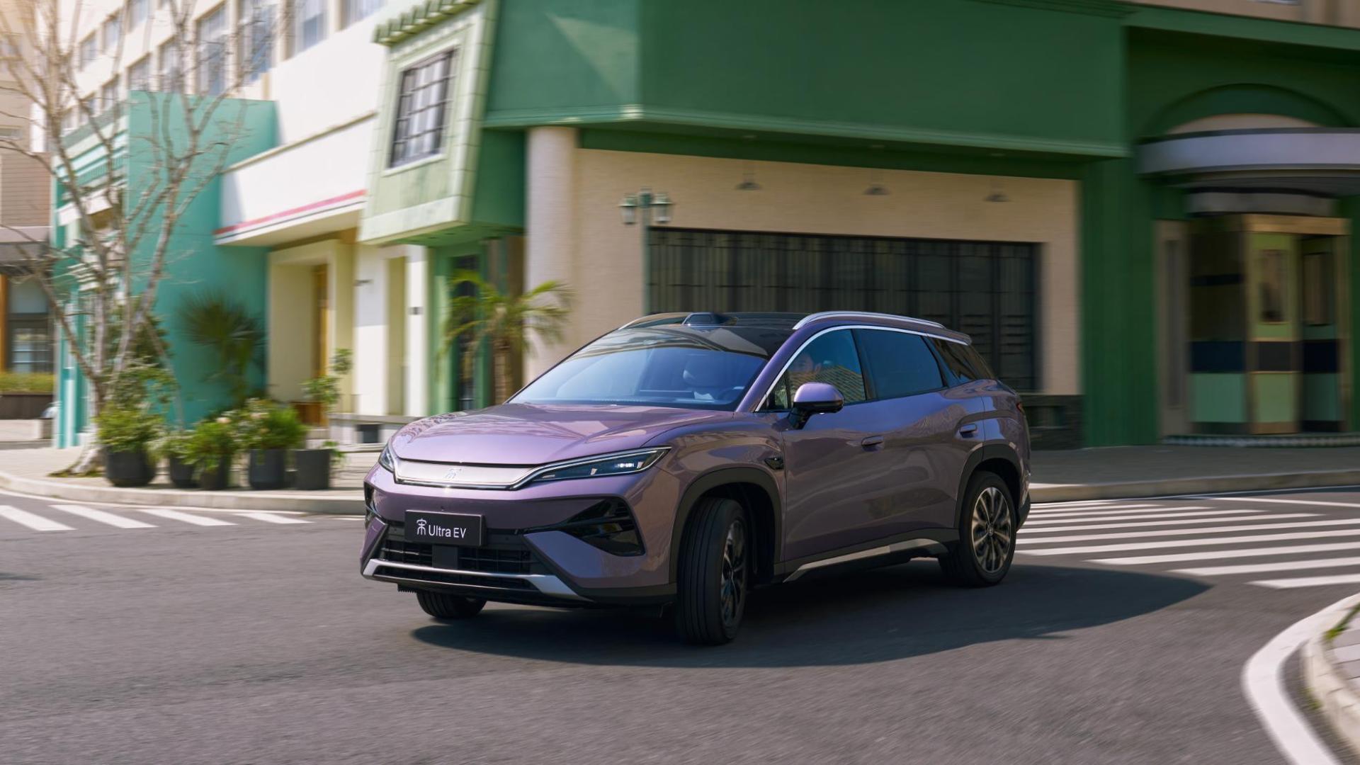 15.19万起！比亚迪宋Ultra EV上市，亮点不止闪充、电池双王炸