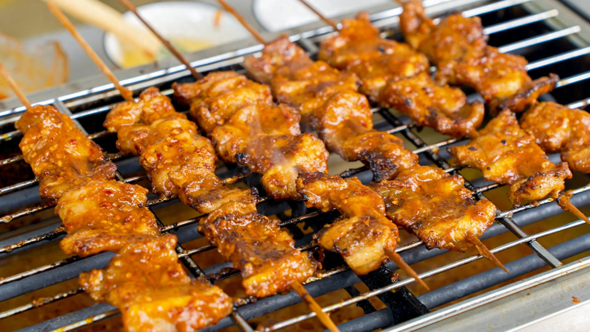 特色烧烤能有多少特色？让广西老表为你介绍一下，自带清甜水果香的烧烤