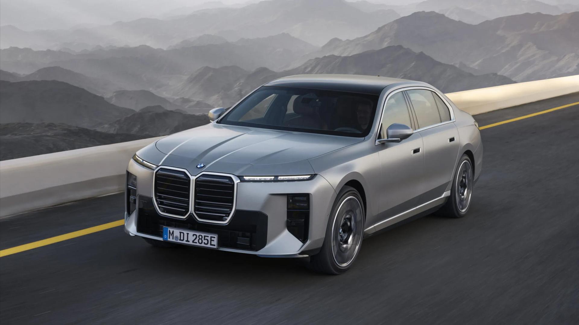 新款宝马7系正式发布！马力544PS，续航可达708KM！