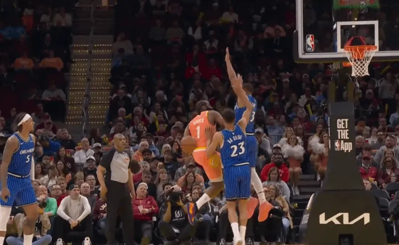 NBA常规赛骑士以136-131战胜魔术

本场比赛，骑士球员詹姆斯-哈登出战3