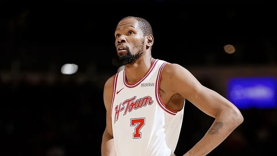 交税、引援杜兰特+年轻球员成长，火箭比去年同期多赢一场算进步吗？