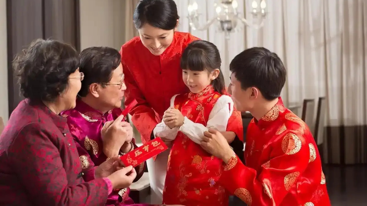 压岁钱，谁做主？一堂关于“财商”的家庭必修课