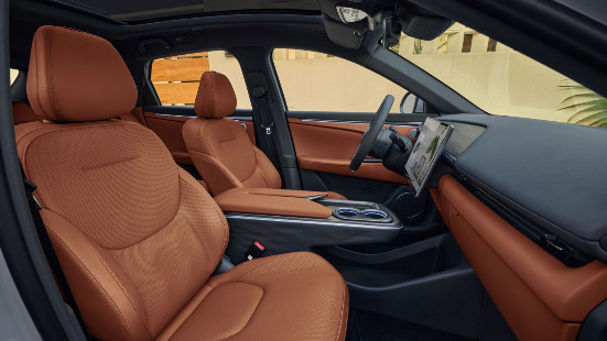 家庭选车实测，极狐T5用细节赢认可