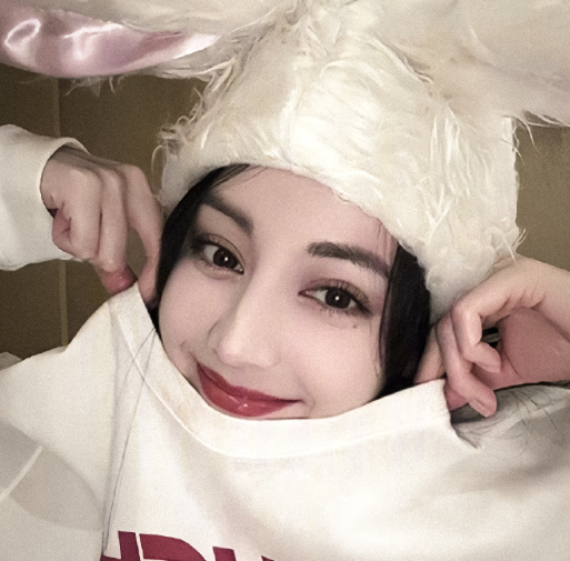 奖杯熠熠，见证你在摸爬滚打中从不退缩的倔强