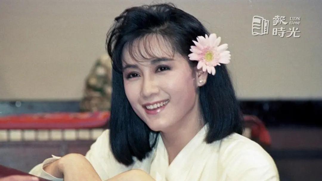 从“青春玉女”到“诈骗犯”，曾前程远大的明星经历怎样的人生？