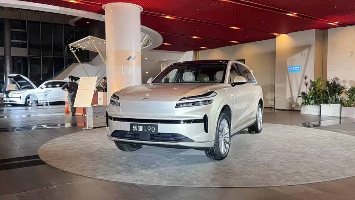 贷款买车怕被坑？乐道新方案：0金融服务费，车主当天拿绿本