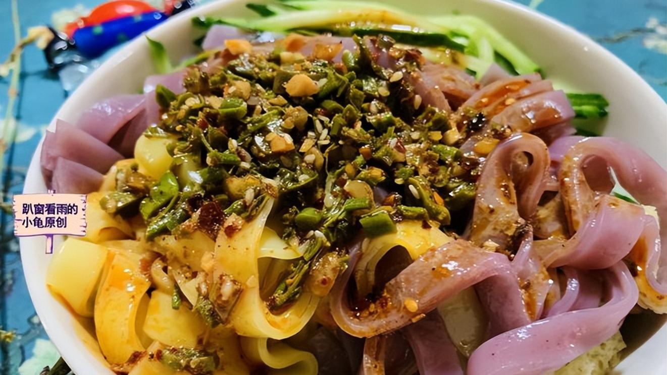 自制香椿酱，就这个配方，简单0失败，放一年不坏，拌啥都好吃！