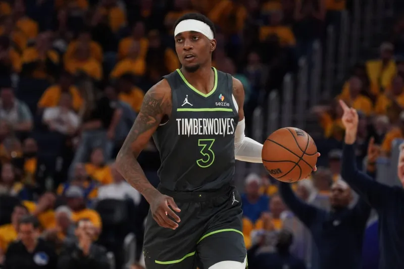 据记者Brett Siegel报道，森林狼前锋杰登-麦克丹尼尔斯的伤情康复取得了