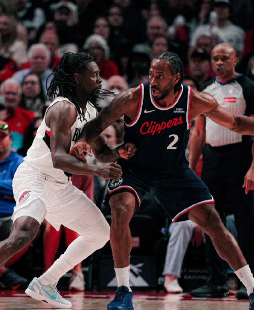 伦纳德已经没有在硬战扛着球队的能力了

得分荒那段时间全怪队友做自己吗 伦纳德他