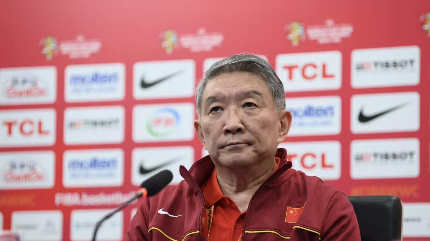 女篮开训遇冷，多人因故无法参训，宫鲁鸣面临人员不齐困境