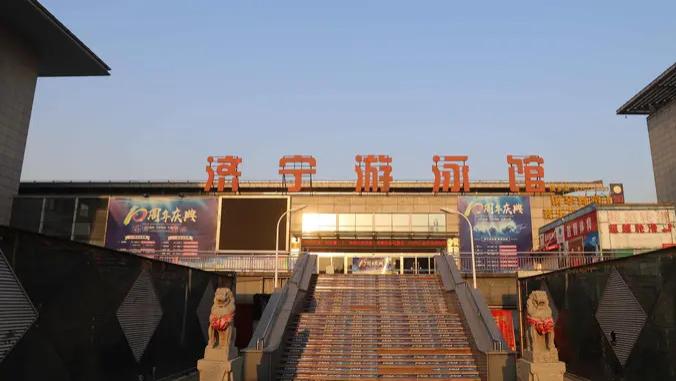 济宁新体育馆游泳馆疑似停业，消费者退费难问题引关注